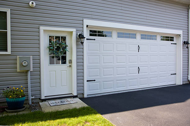 24/7 Emergency Garage Door Panel Replacement experts in Boonville, NC